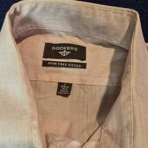 Dockers Iron Free Fitted Red And White Twill Shirt